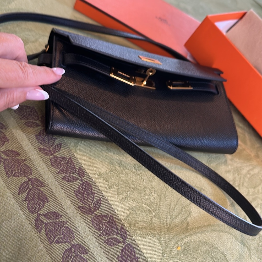 Hermes’ Kelly To Go - Picture 12 of 13
